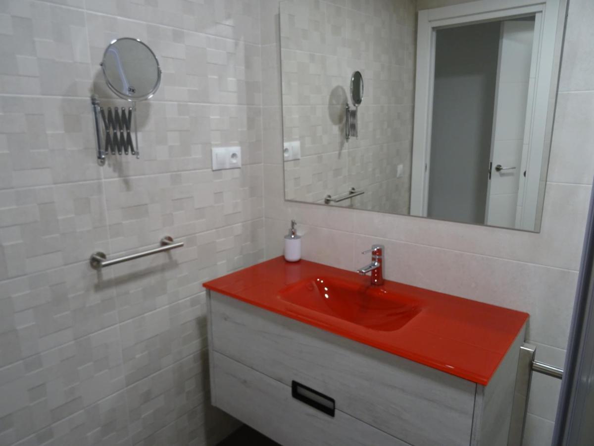 Boutique Apartment Near The Beach, 1 Gbps Wi-Fi Малага Экстерьер фото
