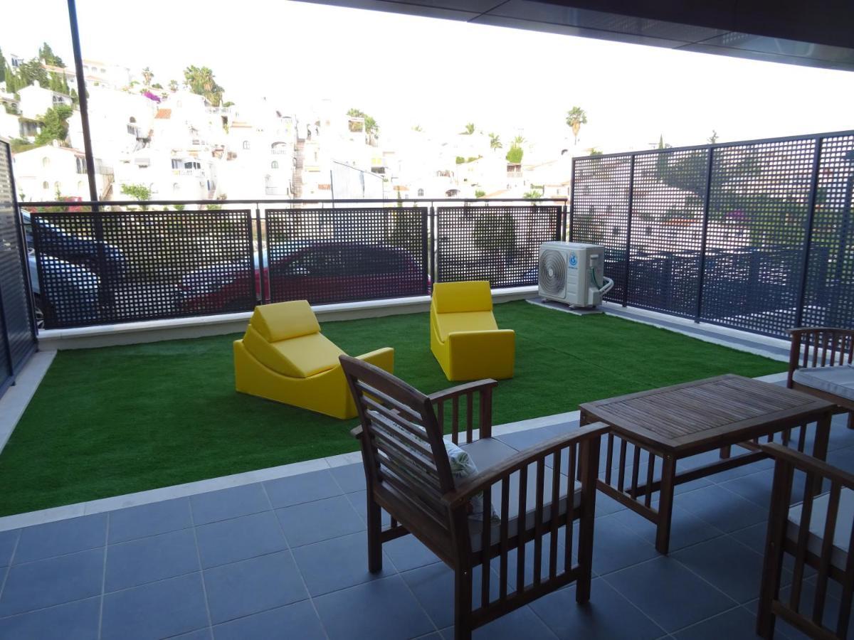 Boutique Apartment Near The Beach, 1 Gbps Wi-Fi Малага Экстерьер фото