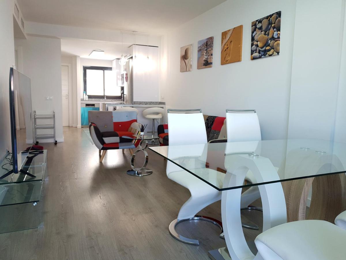 Boutique Apartment Near The Beach, 1 Gbps Wi-Fi Малага Экстерьер фото